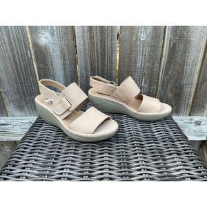 Clarks Collection Reedly Breen Nude Leather Strappy Wedge Heels Sz 6 M